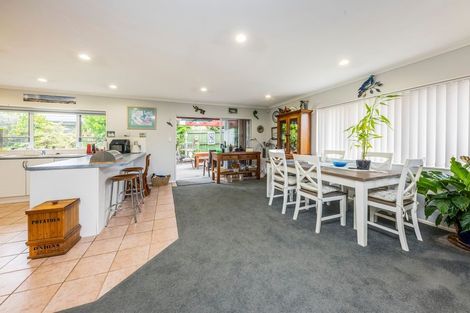 Photo of property in 20 Lothian Brae, Wattle Downs, Auckland, 2103