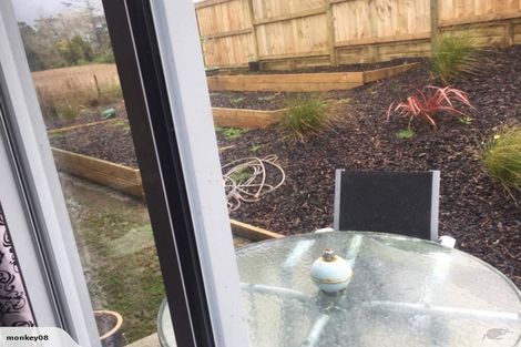 Photo of property in 12 Lockyer Road, Kumeu, 0810