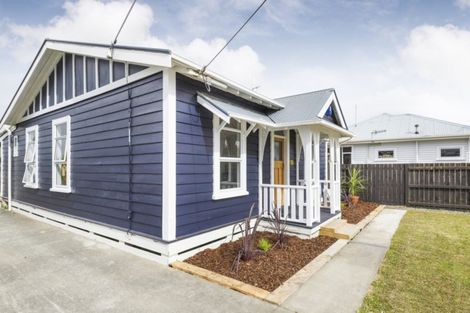 Photo of property in 19 Carlisle Street, Milson, Palmerston North, 4414