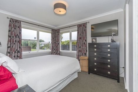 Photo of property in 39 Denise Crescent, Hornby, Christchurch, 8042