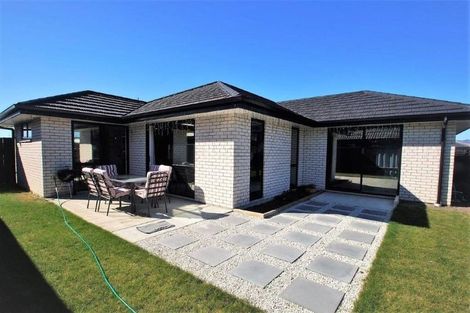 Photo of property in 25 Bill Harvey Drive, Halswell, Christchurch, 8025