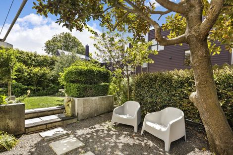 Photo of property in 82 Hobson Street, Thorndon, Wellington, 6011