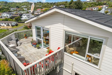 Photo of property in 6 Langwell Place, Papakowhai, Porirua, 5024