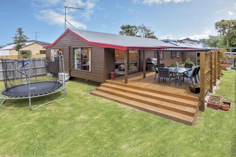 Photo of property in 30a Fiesta Drive, Half Moon Bay, Auckland, 2012