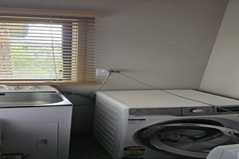 Photo of property in 5 Whitney Place, Rototuna North, Hamilton, 3210