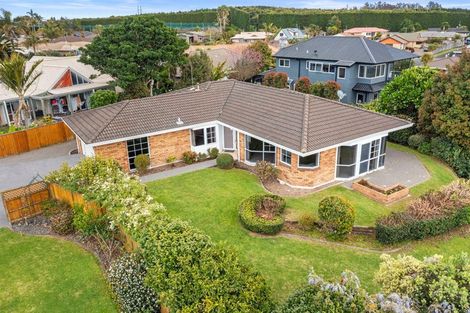 Photo of property in 9 Plateau Heights, Mount Maunganui, 3116