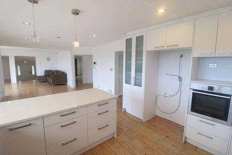 Photo of property in 273 Glenvar Road, Long Bay, Auckland, 0630