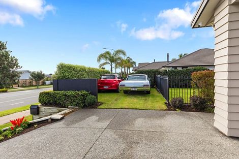 Photo of property in 77 Sandhurst Drive, Papamoa Beach, Papamoa, 3118