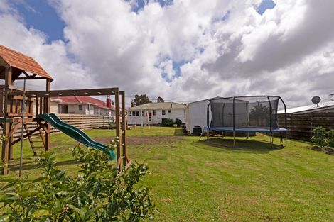 Photo of property in 76 Forest Hill Road, Henderson, Auckland, 0612
