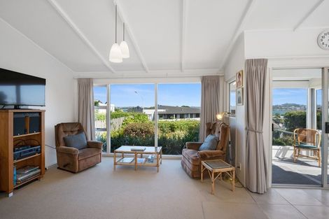 Photo of property in 9/66 Victoria Road, Devonport, Auckland, 0624