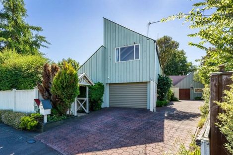 Photo of property in 2/8 Guinness Crescent, Ilam, Christchurch, 8041