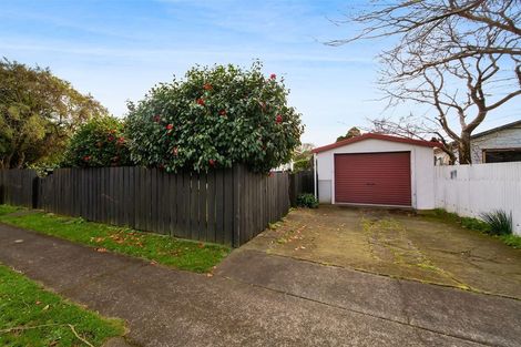 Photo of property in 188 South Road, Hawera, 4610