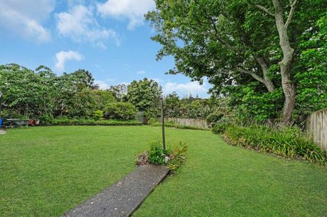 Photo of property in 22 Lawrence Crescent, Hillpark, Auckland, 2102