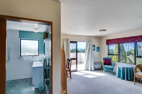 Photo of property in 50 Clifton Road, Tongaporutu, Urenui, 4378