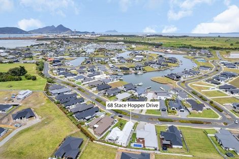 Photo of property in 68 Stace Hopper Drive, One Tree Point, 0118