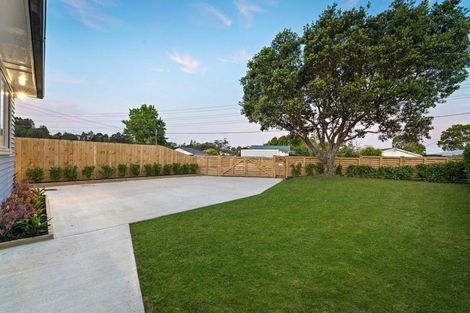 Photo of property in 23b Woodglen Road, Glen Eden, Auckland, 0602