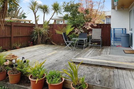 Photo of property in 2/1 Grassways Avenue, Pakuranga, Auckland, 2010