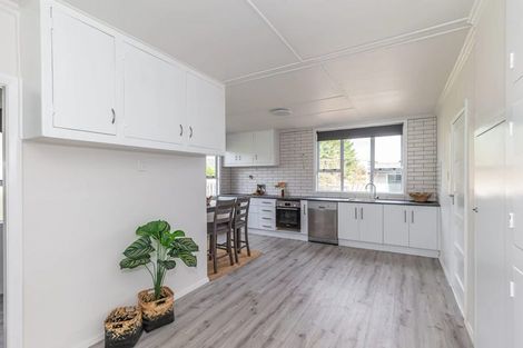 Photo of property in 22 Churchill Crescent, Shannon, 4821