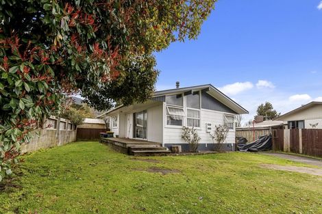 Photo of property in 6 Adam Place, Mangakakahi, Rotorua, 3015