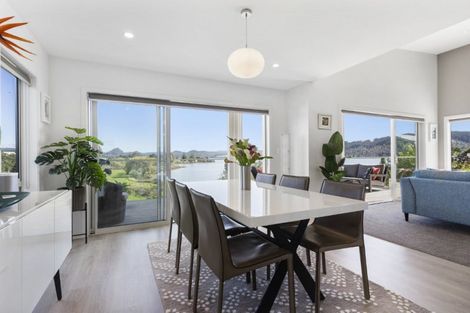 Photo of property in 104 Tukere Drive, Whangamata, 3620