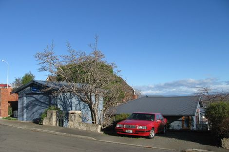 Photo of property in 16 Roslyn Road, Bluff Hill, Napier, 4110