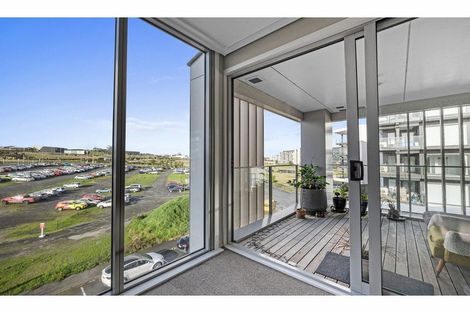 Photo of property in 305/7 Kaipiho Lane, Albany, Auckland, 0632