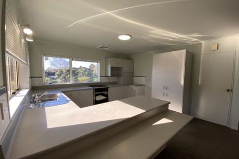 Photo of property in 165 Heta Road, Highlands Park, New Plymouth, 4312