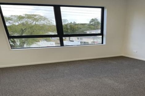 Photo of property in 1a Dundale Avenue, Blockhouse Bay, Auckland, 0600