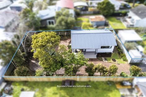 Photo of property in 2/391 West Coast Road, Glen Eden, Auckland, 0602