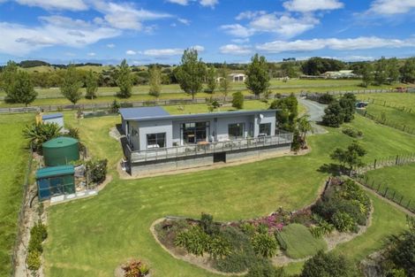 Photo of property in 81 Jumna Road, Maungaturoto, 0587