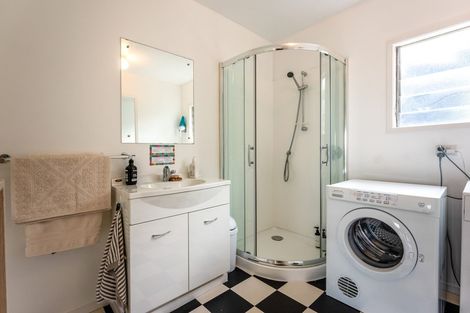 Photo of property in 19 Tetley Road, Surfdale, Waiheke Island, 1081