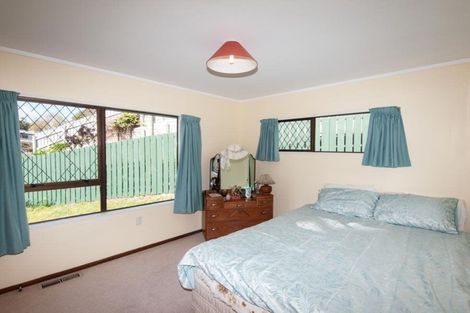 Photo of property in 117 Churton Drive, Churton Park, Wellington, 6037