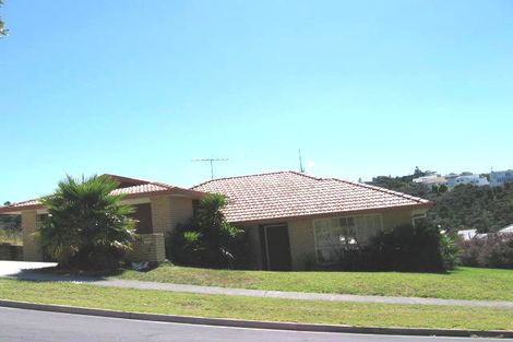 Photo of property in 43 Kate Sheppard Avenue, Torbay, Auckland, 0630