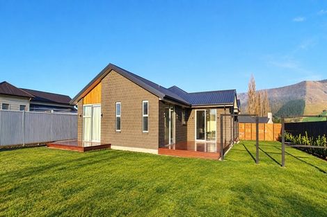 Photo of property in 4 Hunter Crescent, Waimate, 7924