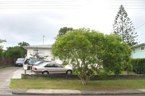 Photo of property in 31 Trinidad Road, Sunnynook, Auckland, 0620