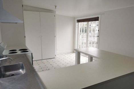 Photo of property in 41 Darlington Road, Miramar, Wellington, 6022