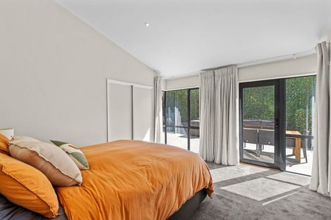 Photo of property in 77 Port Hills Road, Heathcote Valley, Christchurch, 8022