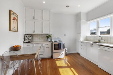 Photo of property in 439 Broadway, Miramar, Wellington, 6022