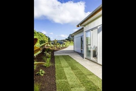Photo of property in 284 Schnapper Rock Road, Schnapper Rock, Auckland, 0632