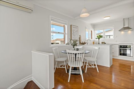 Photo of property in 1/264 Lake Road, Hauraki, Auckland, 0622