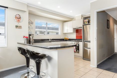 Photo of property in 123 Spinnaker Drive, Whitby, Porirua, 5024