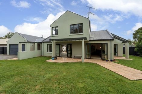Photo of property in 23 Coates Place, Rangiora, 7400