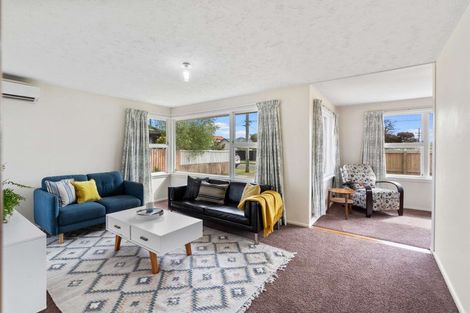 Photo of property in 39 Lake Terrace Road, Burwood, Christchurch, 8061