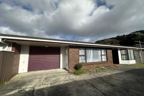 Photo of property in 2/346 Main Road, Tawa, Wellington, 5028