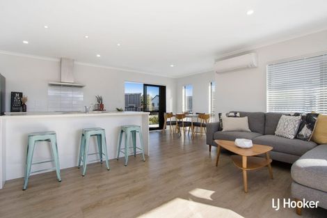 Photo of property in 5 Moet Crescent, Waihi Beach, 3611