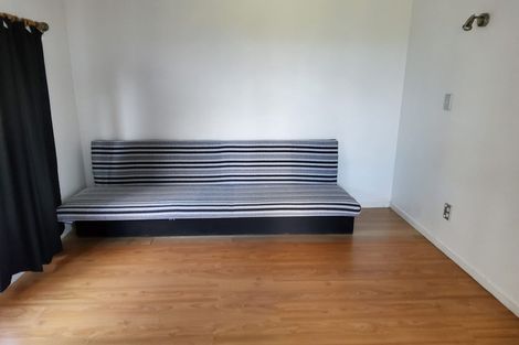 Photo of property in 103 Exmouth Road, Northcote, Auckland, 0627