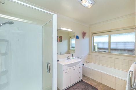 Photo of property in 22b Reeve Street, Levin, 5510