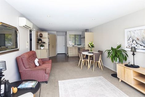 Photo of property in 2/2 Hamilton Avenue, Ilam, Christchurch, 8041