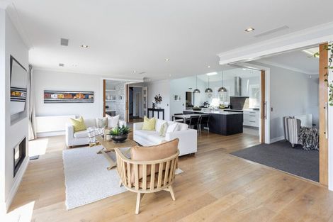 Photo of property in 6 Rushden Rise, Westmorland, Christchurch, 8025