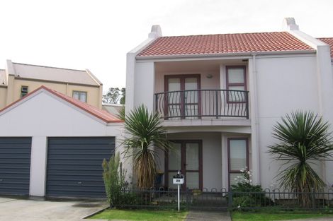 Photo of property in 28 Winery Way, Henderson, Auckland, 0612
